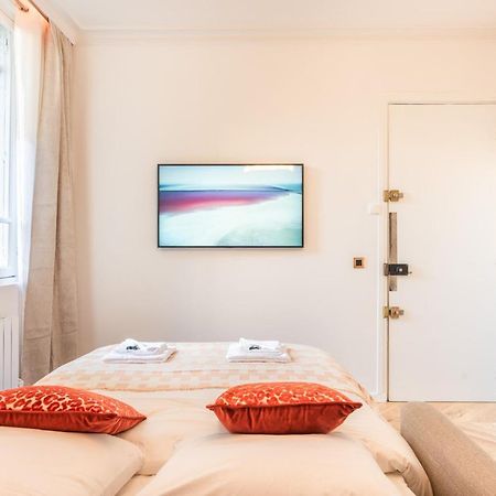 Charming And Cosy Apartment For 4 Guests パリ エクステリア 写真